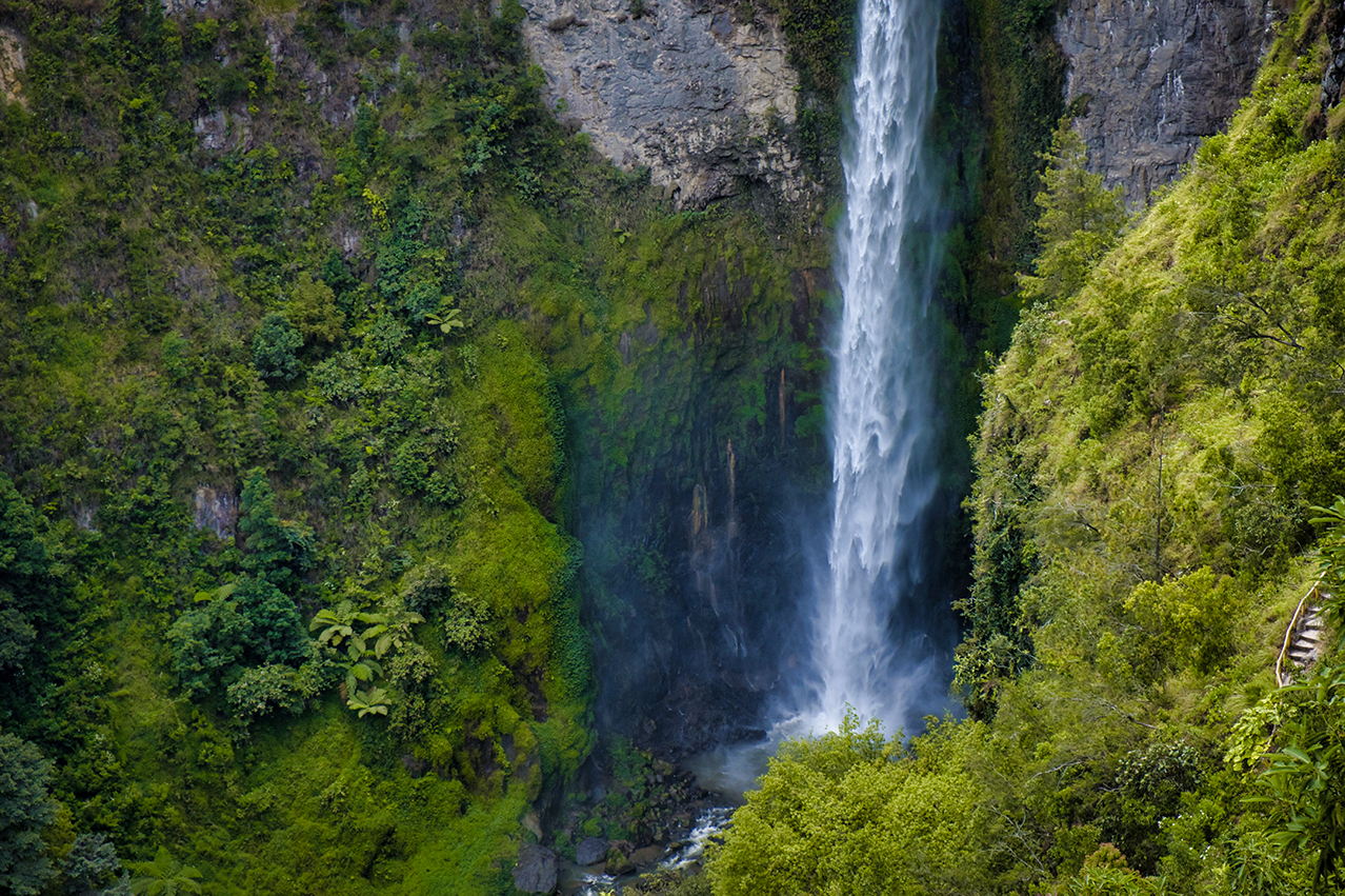 waterfall lake toba